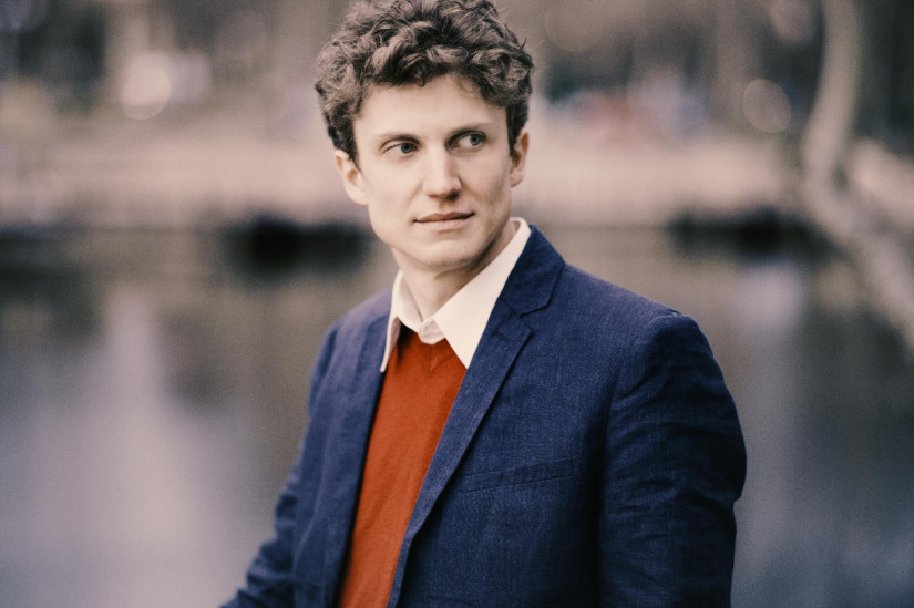 Zoltán Fejérvári Piano Recital