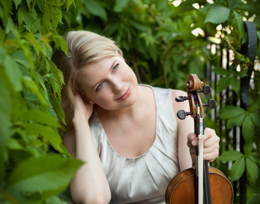 Elina Vähälä & MÁV Symphony Orchestra