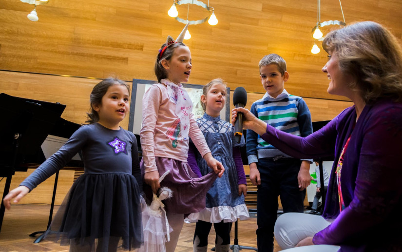 Varázshang – Zenés utazás a hullámok hátán