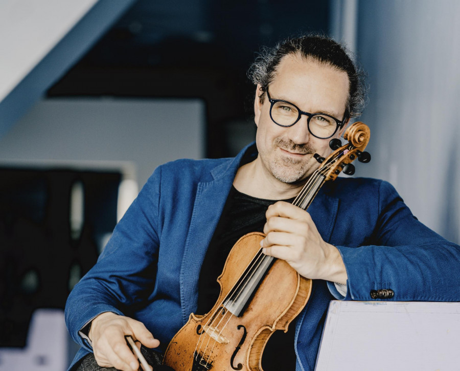 Julien Chauvin és a Budapesti Fesztiválzenekar